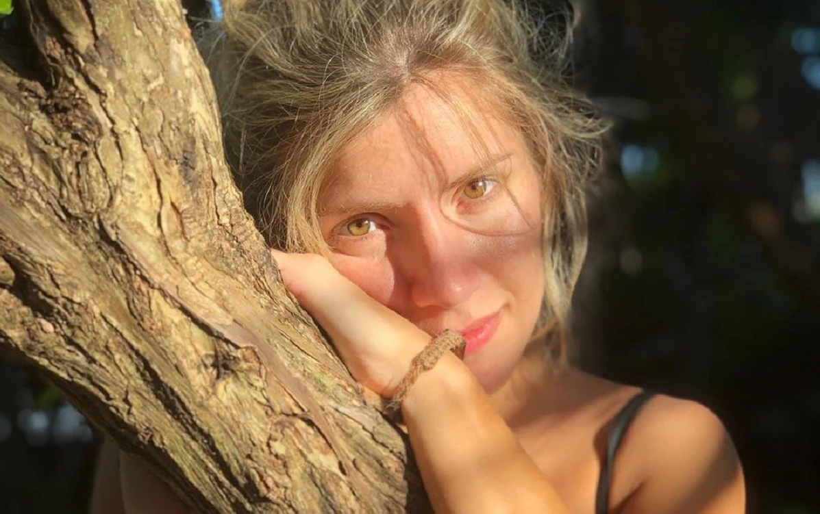 LAURITA FERNÁNDEZ RECONOCIÓ QUE EL AISLAMIENTO LE HACE MAL POR MOMENTOS.