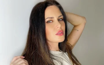 ¡Cero diva! Natalie Weber reveló su tratamiento de belleza casero: "Poco digna, imagínense la cara de Mauro cuando me ve"