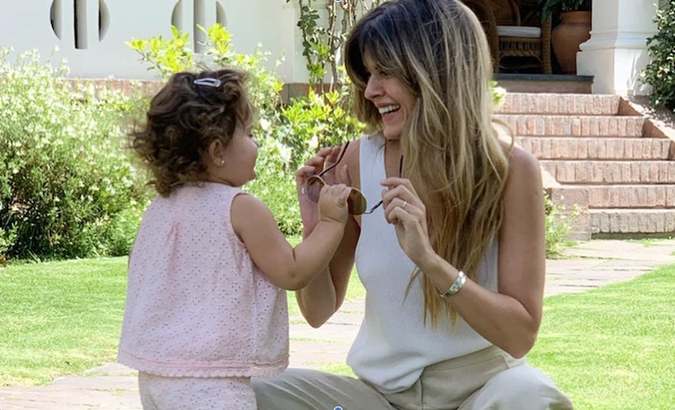 La hija de Isabel Macedo se cortó el pelo sola y ella mostró el "duro" resultado: "A pedido del público, se mató"