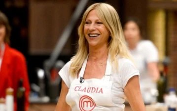 ¿Romance en MasterChef? Claudia Fontán se enteró  que un participante está soltero y lo encaró