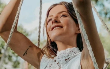 ¡Un éxito! Así es la infalible técnica que usa la China Suarez para dormir a Amancio