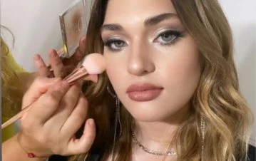 ¡Hermosa! Martita Fort debutó como modelo con una producción de fotos para celebrar sus 17 años