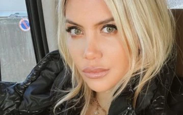 La furia de Wanda Nara a bordo de su Rolls Royce en París: "Odio encontrar mi auto así"