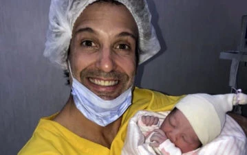 Segundo Cernadas fue papá por tercera vez a los 49 años: “Presencié el parto y fue emocionante”