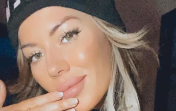 Karina Jelinek y Flor Parise, su novia, mostraron el tatuaje que se hicieron juntas