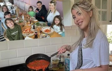 Wanda Nara mostró la pizza súper XXL con la que sorprendió a sus hijos para la cena