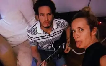 Julieta Prandi escrachó a Emanuel Ortega con una tarea del hogar: “Conseguí quien me...”