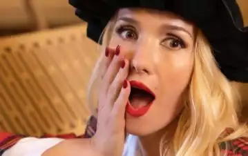 El original y llamativo vestido sustentable que lució Natalia Oreiro: de qué está hecho y cuanto vale