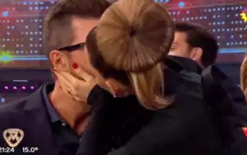 El chape super hot de Guillermina Valdés y Marcelo Tinelli en Showmatch