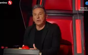 ¡Vergüenza total! Ricardo Montaner tuvo que pedirle perdón a una participante de La Voz tras cometer un grave error