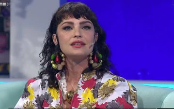 El bizarro uso que le da Dolores Fonzi en su casa a los premios que ganó a lo largo de su carrera