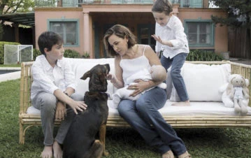 Valeria Gastaldi mostró su tremenda casa y presentó a su tercer hijo