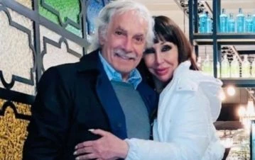 En qué histórico lugar Moria Casán tuvo su "primera vez" por el Pato Galmarini: “Estoy levitando”