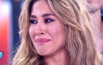 Jimena Barón recordó a su papá con un mensaje que mezcló emoción y reproches: "Nos cagó la..."