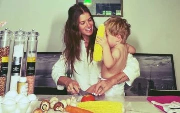 La foto de la China Suárez y su hijo Amancio que fue duramente criticada: "Vive de canje esta piba"