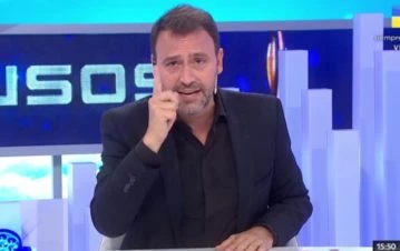 La fuerte reacción de Adrián Pallares por un comentario irónico sobre su visita a Telenoche: "Fuimos con..."