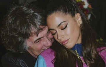 ¡Pura emoción! Tini Stoessel cumplió 25 y compartió una foto con su papá internado: "El mejor regalo sos vos"