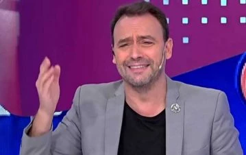 El curioso secreto estético de Adrián Pallares para aparentar que tiene más pelo: "Le robó a Grego Rosello una..."