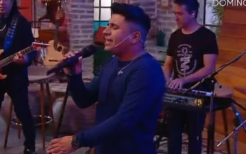 La emocionante canción que hizo Francisco Benítez, el ganado de La Voz Argentina, en La Peña de Morfi