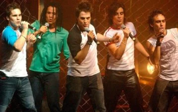 El reencuentro de Mambrú terminó en escándalo: acusan a Emanuel de "deudor" por...