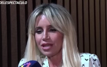 Flor Peña rompió el silencio y habló sobre "la mano negra que la quiere sacar de América"