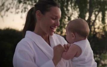 Pampita protagonizó un incidente mientras comía con familia y amigos en Punta Cana: “Salven las…”