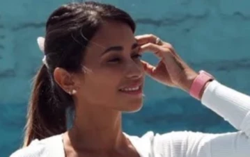 Antonella Roccuzzo fue a jugar al pádel con amigos y su foto se llevó las miradas