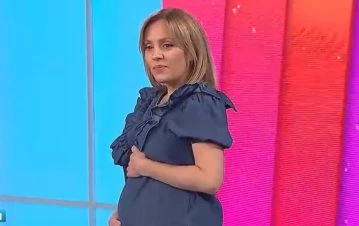 Embarazada, Cora Debarbieri anunció el sexo del bebé con un terrible blooper