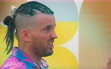 La feroz crítica del hijo de Juan de Gran Hermano a su papá: “El personaje que se armó es..."