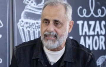 Jorge Rial dará la gran sorpresa de 2023 y volverá a las aulas a los 61 años: "Voy a estudiar..."