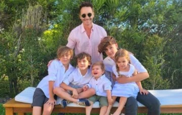 La tierna foto familiar con la que Benjamín Vicuña se despidió del 2022