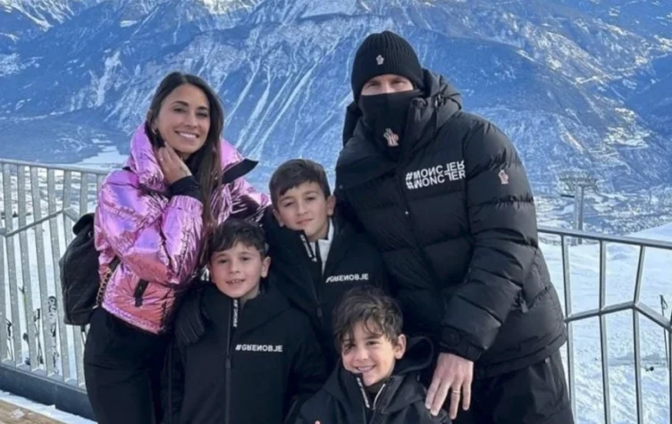 Antonela Roccuzo y Messi se escaparon a la nieve