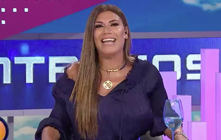 Flor de la V contó que le propusieron vender fotos hot