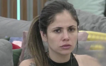 Romina se hartó de Gran Hermano y organizó un reclamo sindical por la inflación en la casa
