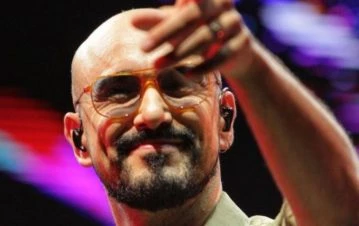 ¡Hay video! El feo gesto de Abel Pintos con un fan en Mar del Plata: “Mi papá le cantó y él…” 