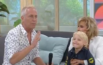 Marley sufrió un accidente en vivo por culpa de Mirko y casi termina desnudo: qué pasó