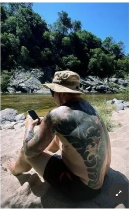 Fede Bal se mostró en plena reflexión en soledad