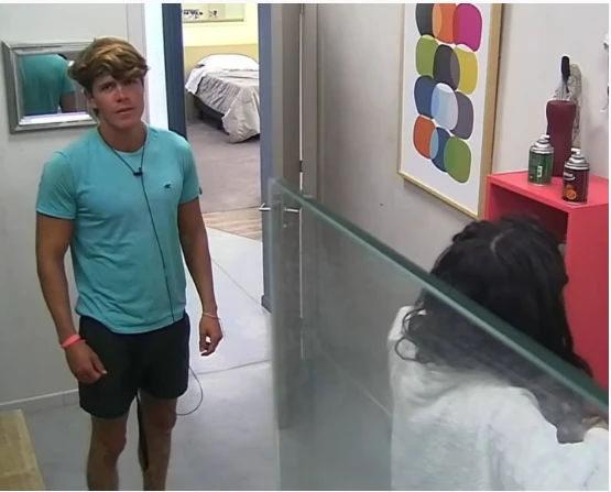 Marcos amenazó a la producción con que no muestren a su hermana