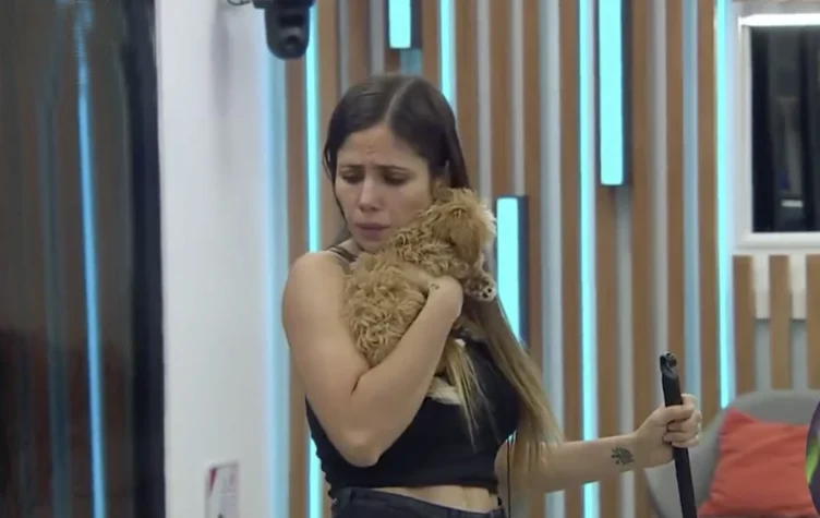 Un perrito de Gran Hermano casi se muere