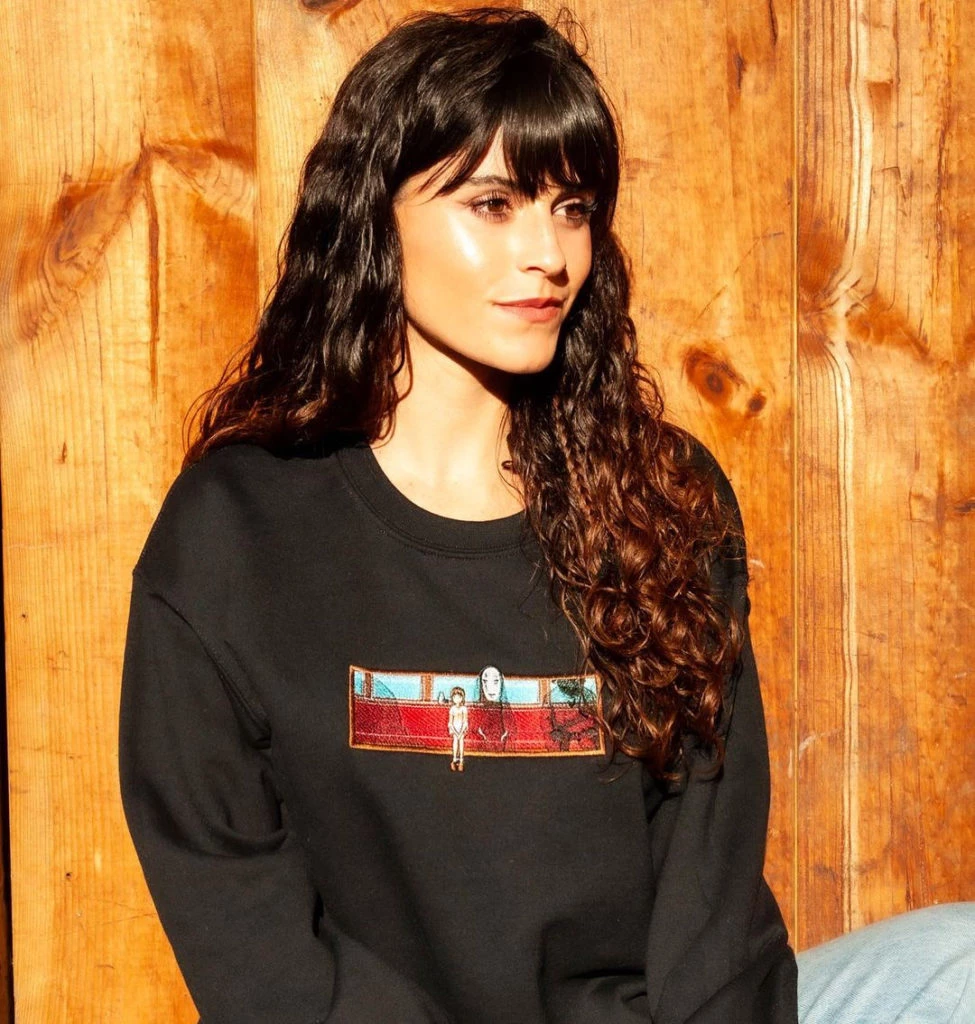 VALENTINA, LA HERMANA DE MARCOS, ES UNA MUJER SENCILLA.