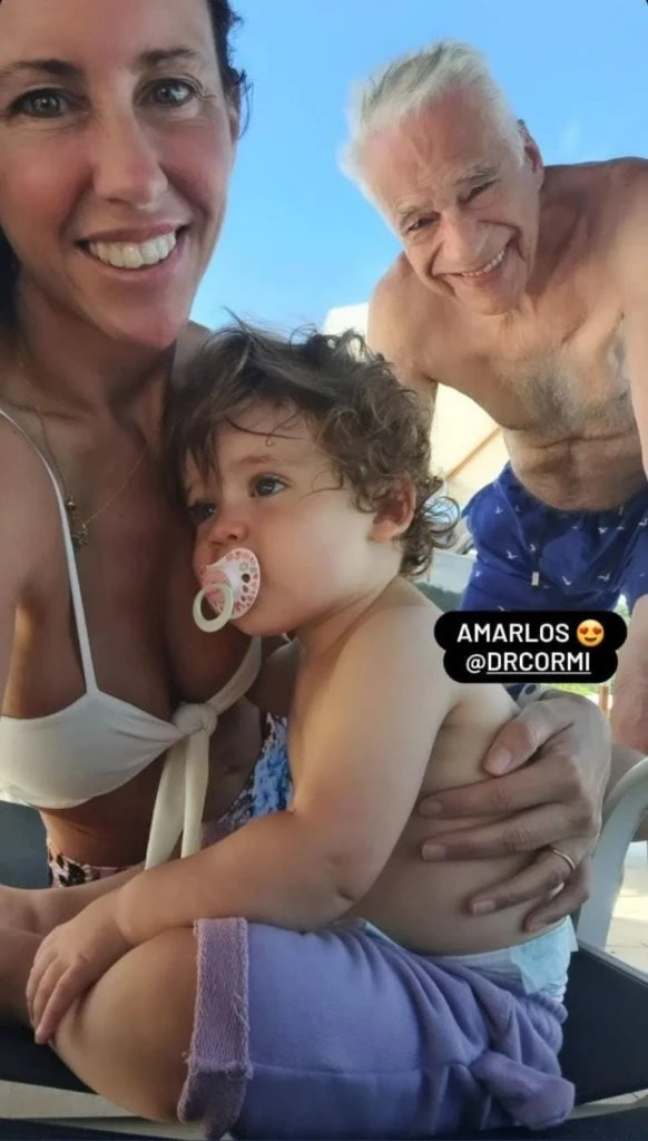 Alberto Cormillot de vacaciones con su familia