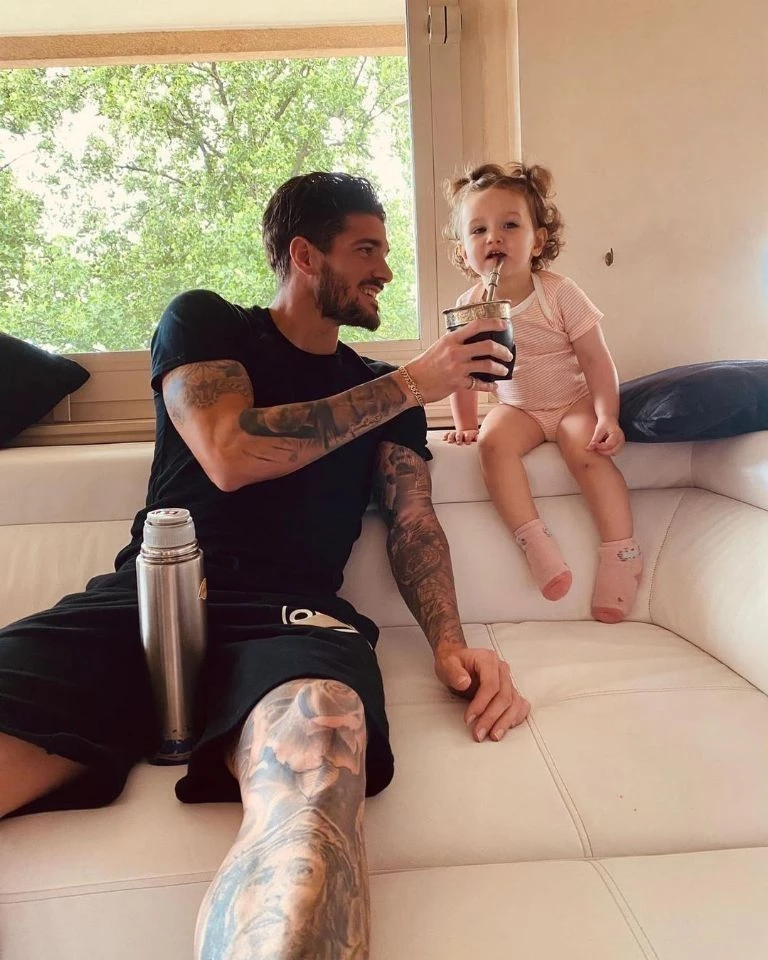 La casa de Rodrigo de Paul y Tini en España.