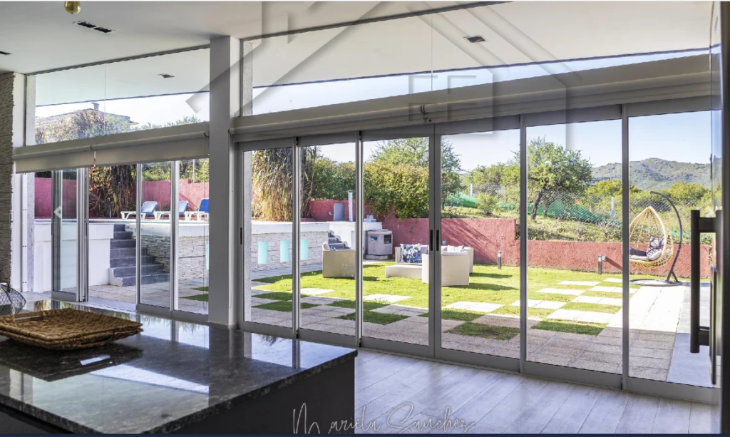 La mansión de Flavio Mendoza en Carlos Paz