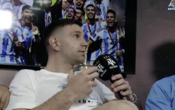 Dibu Martínez confesó la cantidad de entradas que pidió para el amistoso de la Selección: “¿Son muchas?”