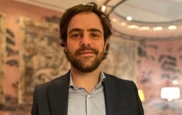 ¡Sorpresa! Peter Lanzani presentó a su nueva y bella novia: "Se llama María Clara y es..."