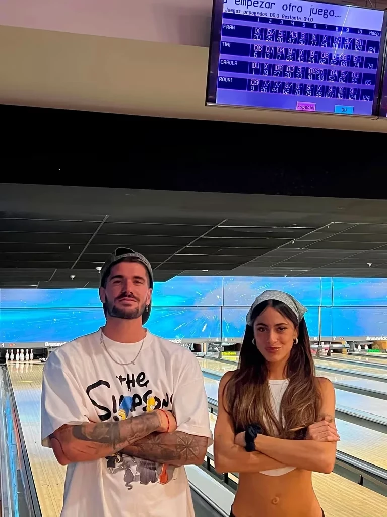 el saludo de Rodrigo de Paul a Tini por su cumpleaños