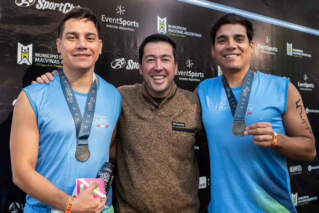 800 participantes asistieron al primer triatlón organizado en Malvinas Argentinas