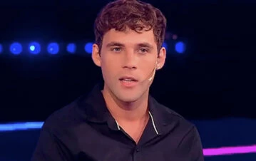 Agustín de Gran Hermano hizo fotos en ropa interior y esposado, y se filtró un video que es un fuego