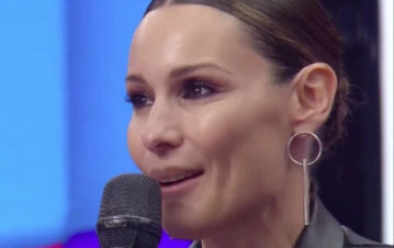 Pampita rompió en llanto en Los 8 escalones y contó el conmovedor motivo