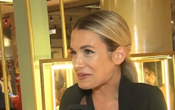 Camila Homs venderá su ropa en una feria americana: los precios de sus prendas